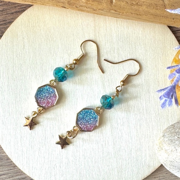 Fairycore Pink and Blue Earrings with stars. - Picture 2 of 3
